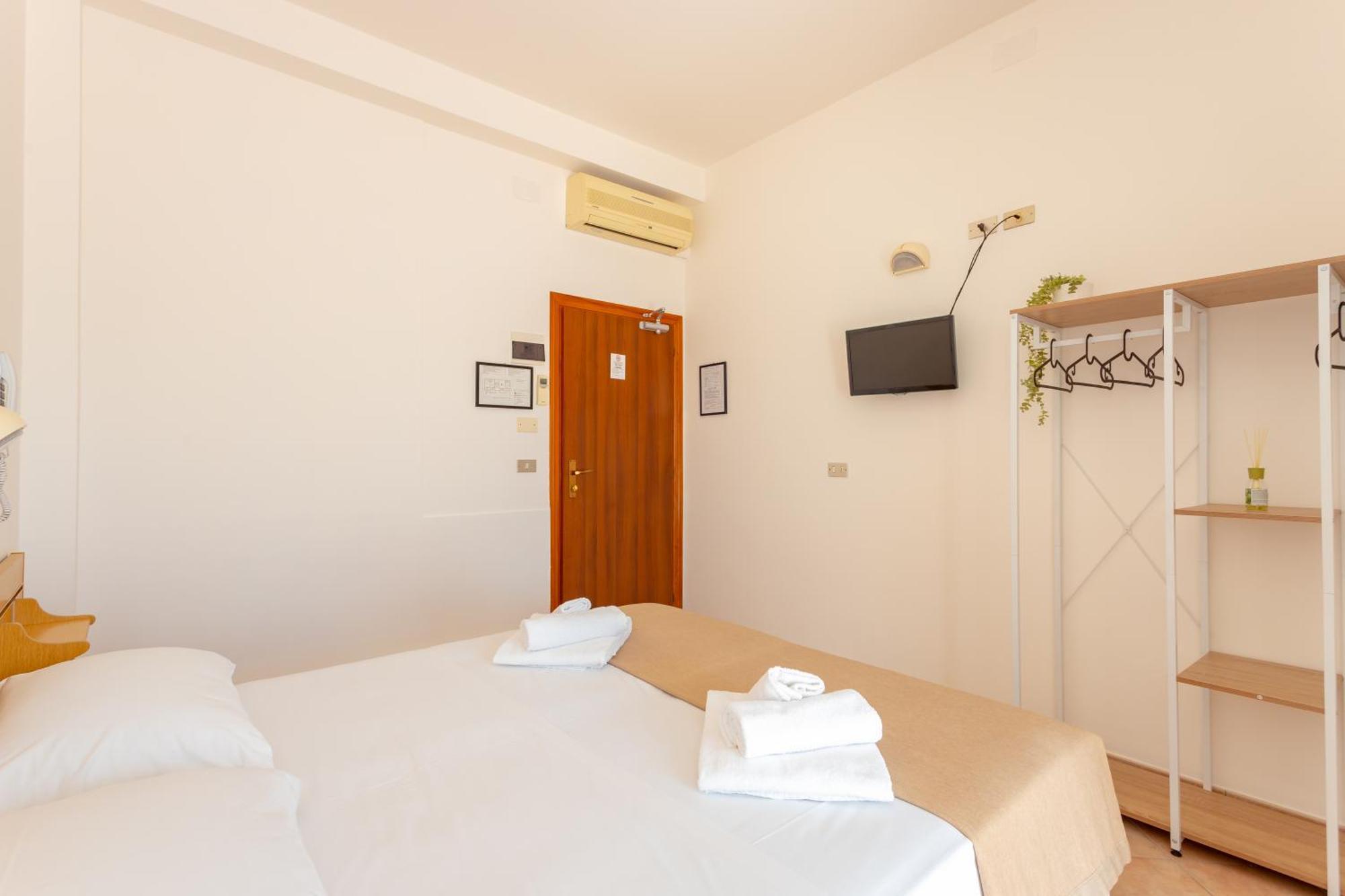Hotel Katina Rimini Exterior foto